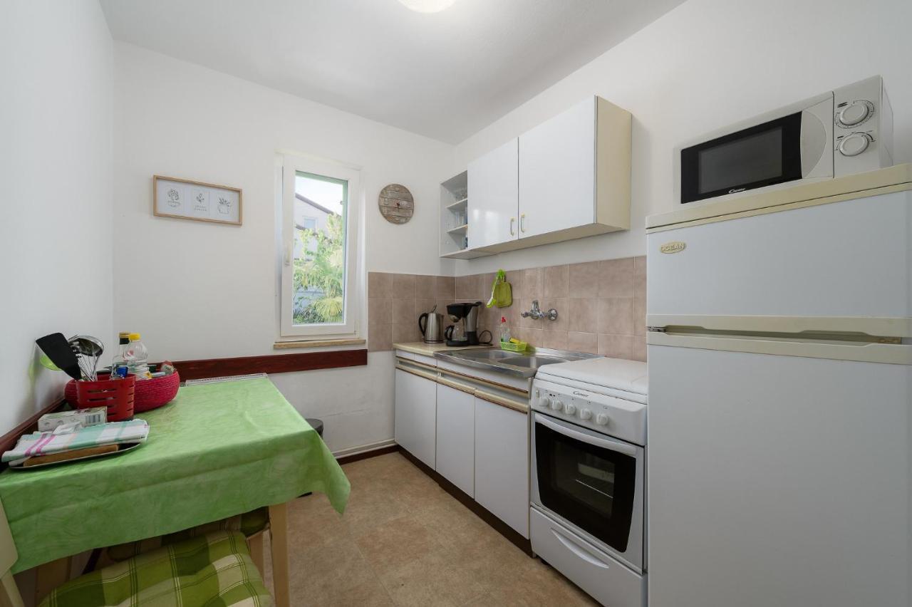 Apartman Inteuro Poreč Exteriör bild