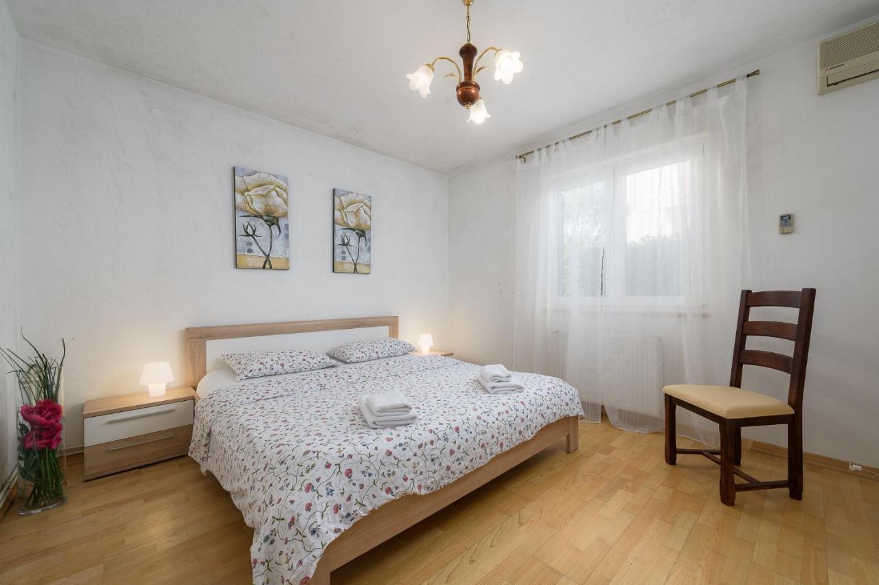 Apartman Inteuro Poreč Exteriör bild