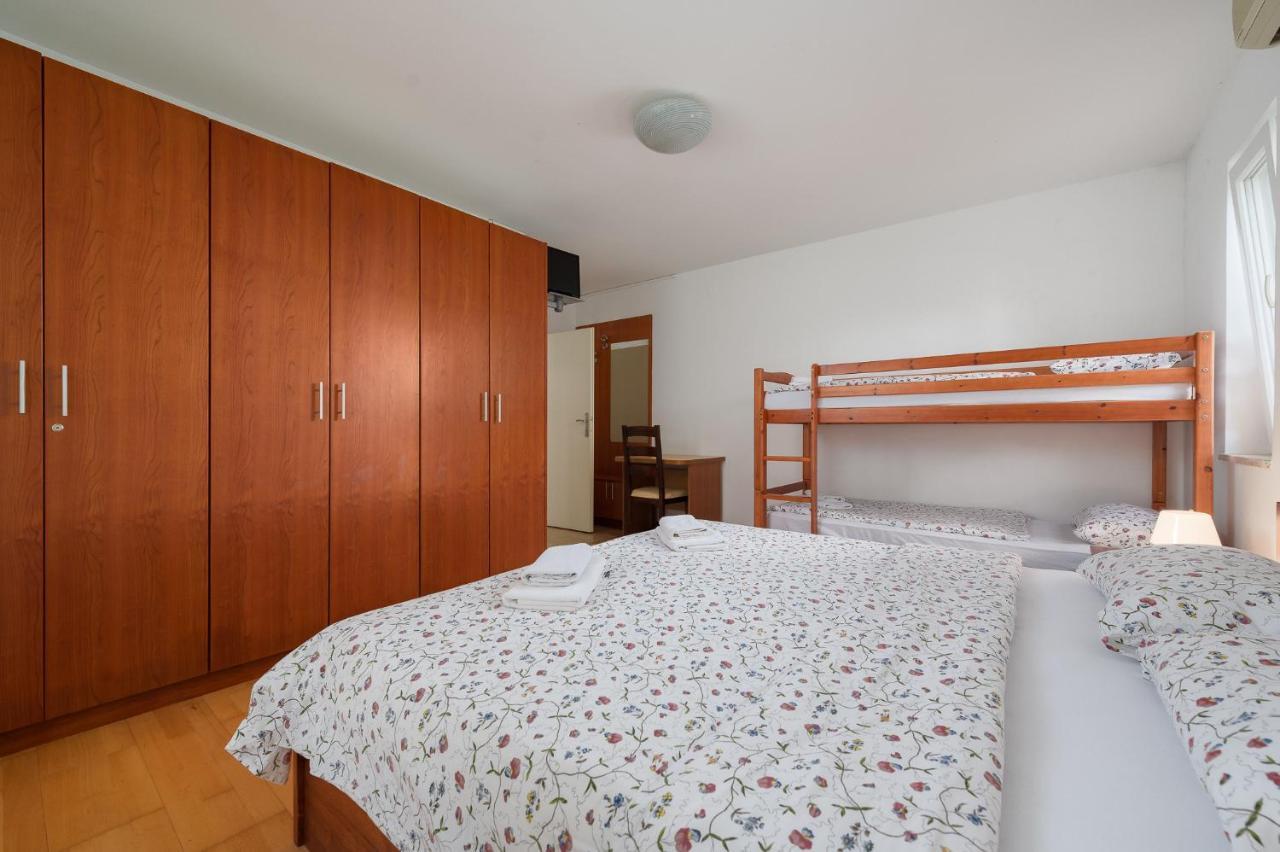 Apartman Inteuro Poreč Exteriör bild